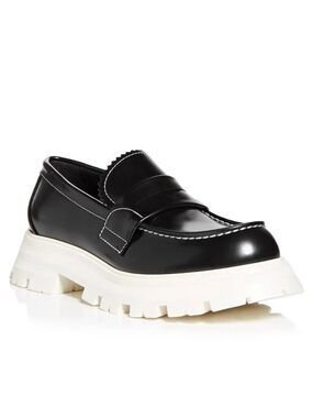 NIB Alexander McQueen Contrast Sole Leather Penny Loafer